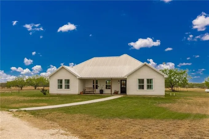 2701 County Road 308, Orange Grove, TX 78372 for Sale