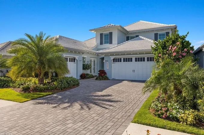 6493 Arriba Ave, Naples, FL 34113 - MLS 224013641 for Sale