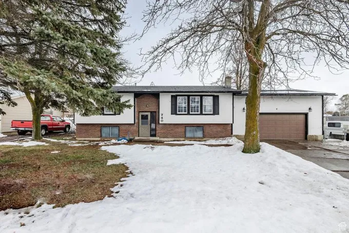 740 SUNRISE AVE, Hyrum, UT 84319 Single Family Residence For Sale  MLS# 1976876