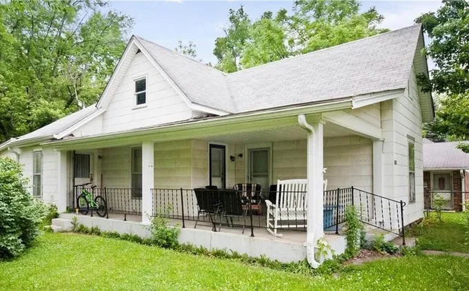 417 CENTRAL AVE, Anderson, IN 46012 Single Family Residence For Sale  MLS# 21963415