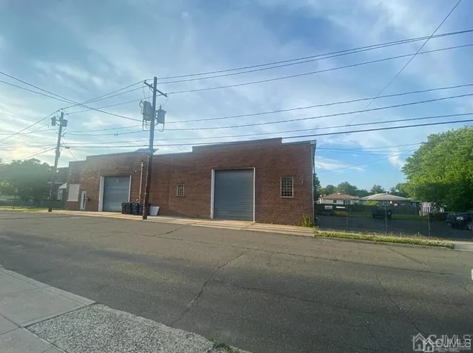 412 Summit Ave, Perth Amboy, NJ 08861 - MLS 2215580R for Sale