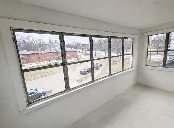 2911 Ashland Ave - Cincinnati, OH 45206 - Home For Rent