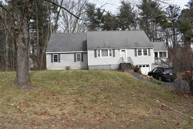 17 Gertrude Road, Windham, NH 03087 for Rent