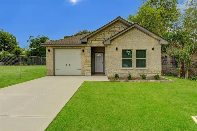 7828 Dewitt St, Houston, TX 77028 for Sale