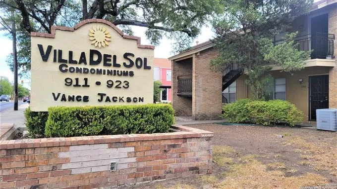923 Vance Jackson 103A, San Antonio, TX 78201 for Rent