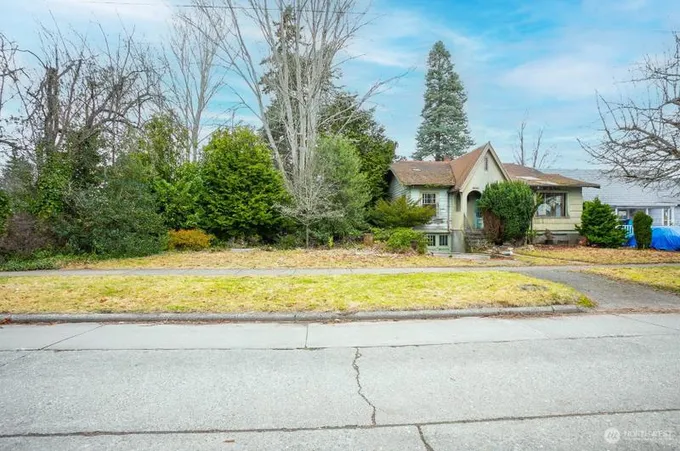 1314 W North St, Bellingham, WA 98225 - MLS 2196873 for Sale