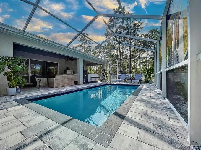 11455 CHICKADEE RD, Weeki Wachee, FL 34614 Single Family Residence For Sale  MLS# 829703 for Rent