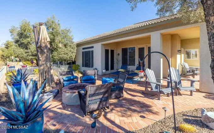 13351 N HERITAGE CLUB PL, Marana, AZ 85658 Townhouse For Sale  MLS# 22401325