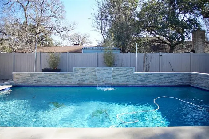 6621 Wilton Cir, Austin, TX 78745 for Sale