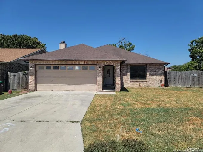 8127 SUNSHINE TRAIL DR, San Antonio, TX 78244-2301 for Sale