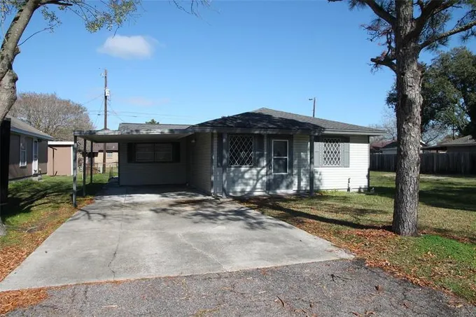2518 29th Ave N, Texas City, TX 77590 for Sale