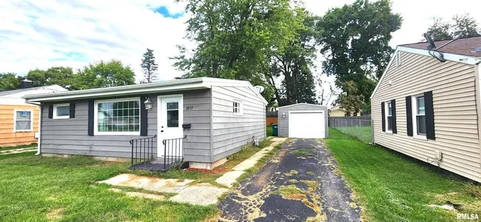 1897 Robertson Avenue, Galesburg, IL 61401 for Sale