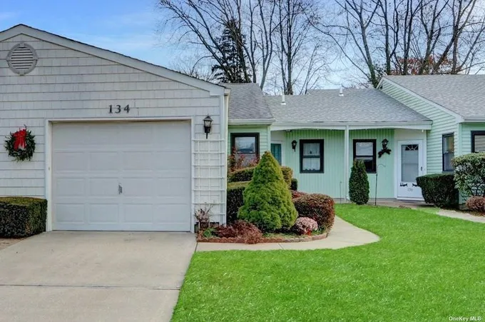 Stony Brook, Suffolk County, NY House for sale Property ID: 418506529