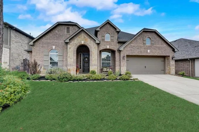 613 Ashbrook Ridge Ln, Pinehurst, TX 77362 for Sale