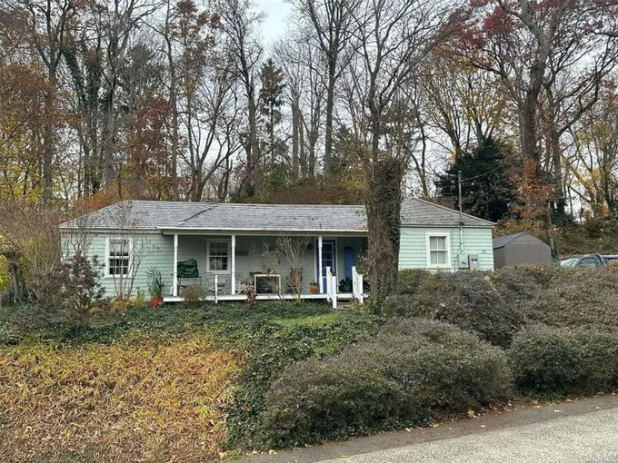 Huntington Bay, Suffolk County, NY House for sale Property ID: 418506557