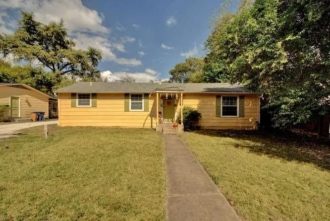 610 Genard St A, Austin, TX 78751 for Rent