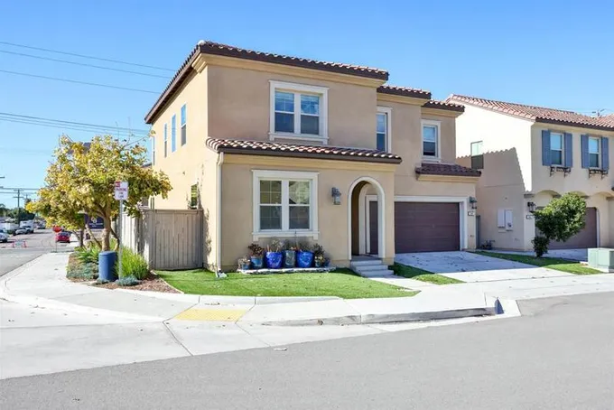948 Rolling Dunes Way, San Diego, CA 92154 for Sale