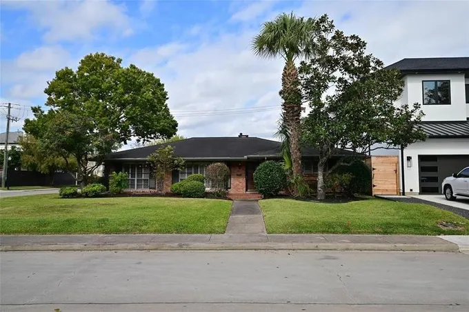 4062 Falkirk Ln, Houston, TX 77025 for Rent