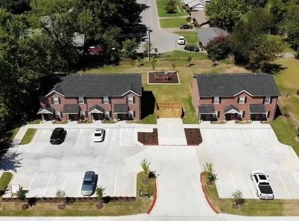 128 S Pleasant St - Springdale, AR 72764 - Home For Rent