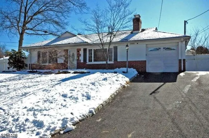 180 Oak Dr, Middleinteraction Boro, NJ 08846  625087269 for Sale