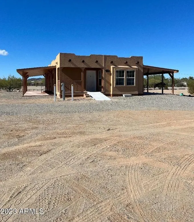 733 W Cowell St, Quartzsite, AZ 85359 - MLS 6631847 for Sale