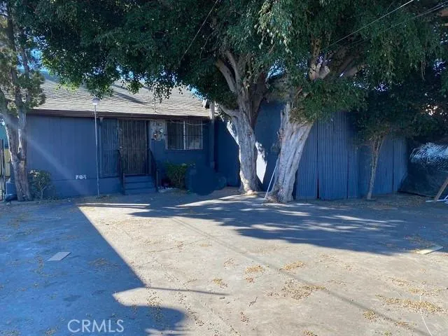 7533 Maie, Los Angeles CA 90001 for Sale