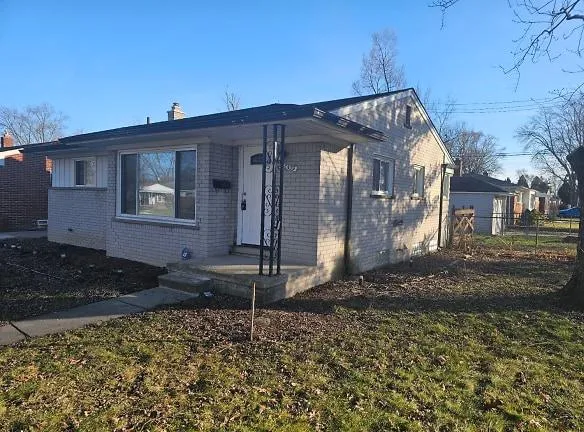 26539 Clarita St - Redford, MI 48240 - Home For Rent