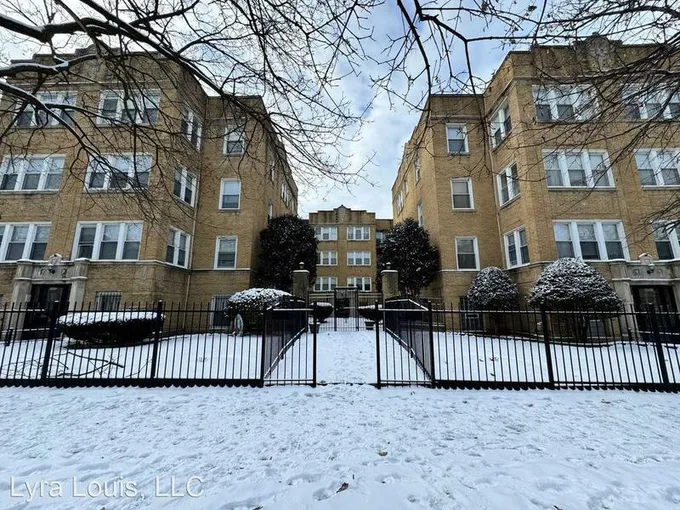 4906 N St Louis Ave #2W  4900-08 N St Louis Ave for Sale