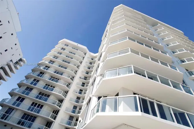 8925 Collins Avenue, Unit 5G, Surfside, FL 33154 for Rent