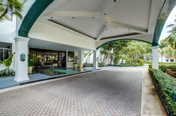 3640 Yacht Club Drive, Unit 1001, Aventura, FL 33180 for Sale
