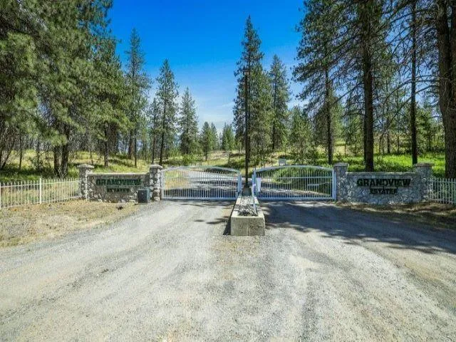 Tbd North Nicolle Lane, Unit LOT 15, Chattaroy, WA 99003 for Sale