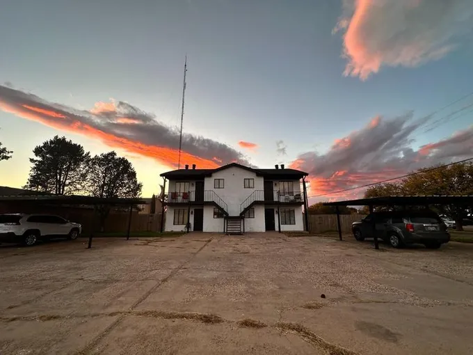 7402 Waco Avenue, Lubbock, TX 79423 for Sale