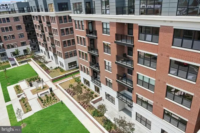 701 SWANN AVE APT 103, ALEXANDRIA, VA 22301 Condominium For Sale  MLS# VAAX2029680