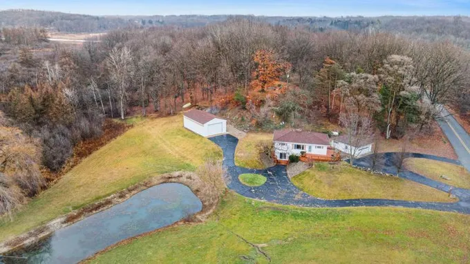 4701 JONES RD, Battle Creek, MI 49017 Single Family Residence For Sale  MLS# 24000153