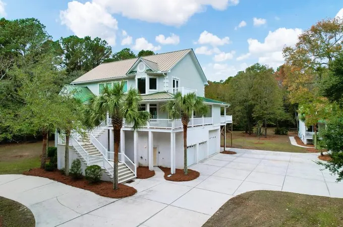 6108 Jibe Ct, Awendaw, SC 29429 - MLS 23026359 for Sale