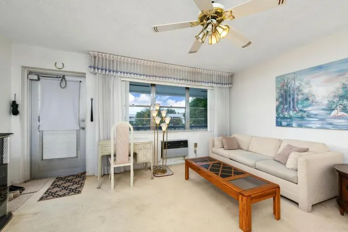 206 BERKSHIRE J # 206, West Palm Beach, FL 33417 Condominium For Sale  MLS# RX-10956972