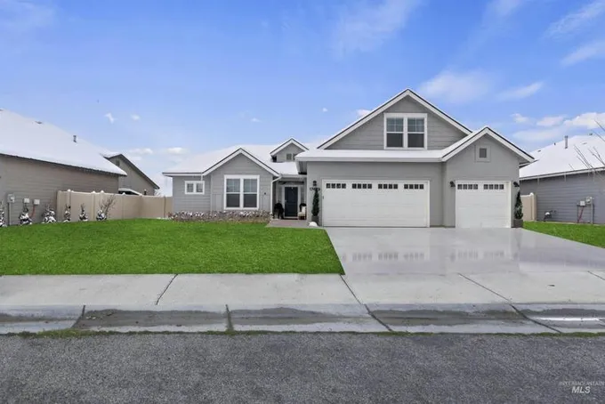 17479 N GAFFNEY AVE, Nampa, ID 83687 Single Family Residence For Sale  MLS# 98898523