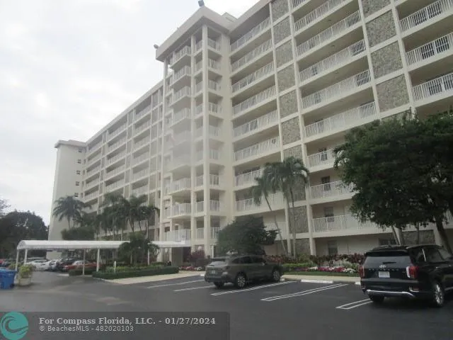 3510 Oaks Way, Unit 203, Pompano Beach, FL 33069 for Sale