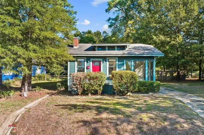 630 Prospect St, Shreveport, LA 71104 - MLS 20411269 for Sale