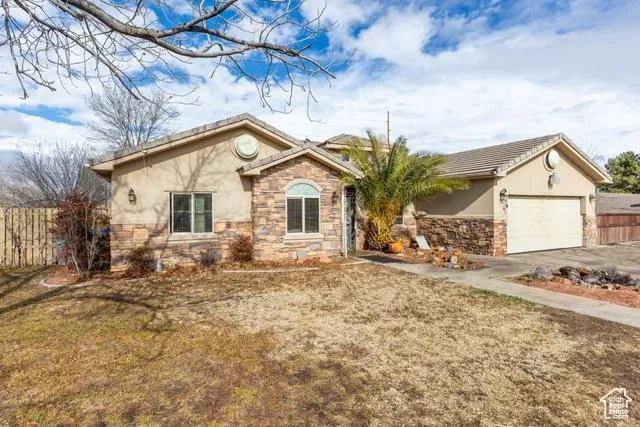 55 E 590 N, Hurricane, UT 84737  MLS# 1977516 for Sale