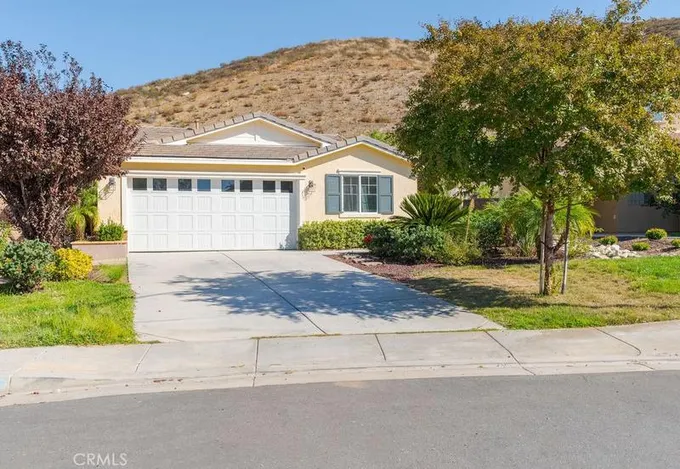 35248 Bacopa Court, Lake Elsinore, CA 92532 for Sale