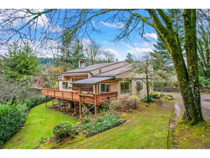 2435 Southwest Dakota Street, Portland, OR 97239 for Sale