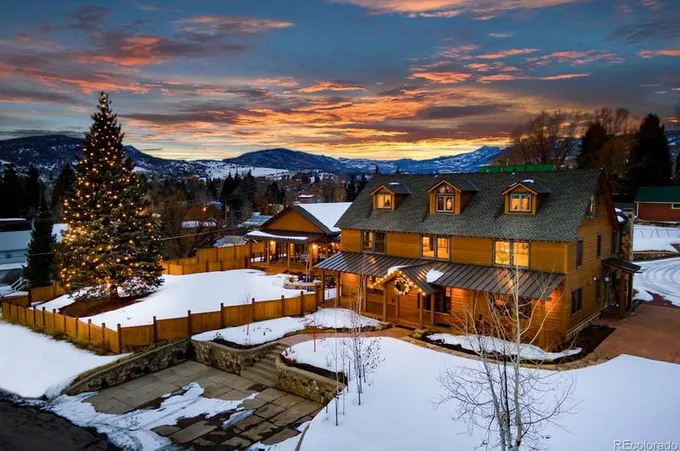 442 Pine St, Steamboat Springs, CO 80487 - MLS 6296568 for Sale