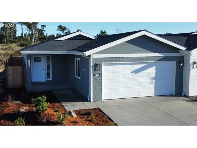 5223 NOPAL ST, Florence OR 97439 for Sale