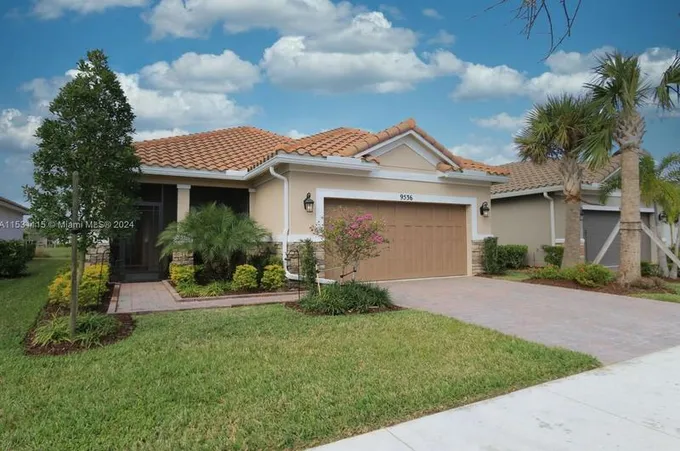 9536 SW Royal Poinciana Dr, Port Saint Lucie, FL 34987 - MLS A11531115 for Sale