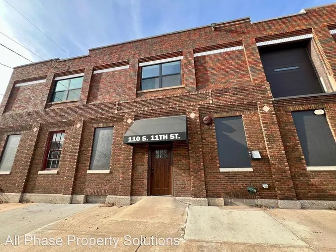 110 S 11th - 110 S 11th - Unit 2  106-110 S 11th for Sale