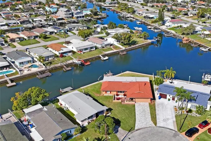 5103 PELICAN DR, NEW PORT RICHEY, FL 34652 Single Family Residence For Sale  MLS# W7860609