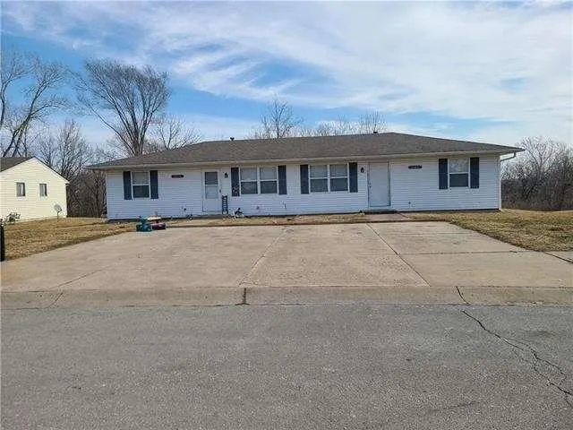 1101 - 1103 N Aztec Court, Independence, MO 64056  624434481 for Sale