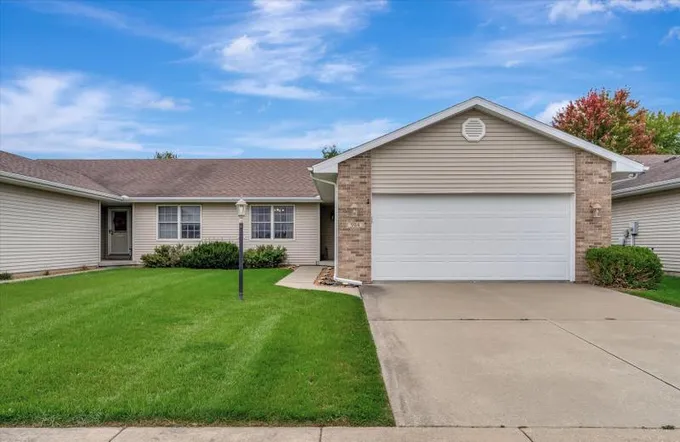 904 Waters Edge Road, Champaign, IL 61822 for Sale