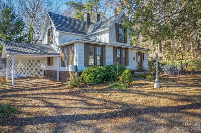 301 North Washington Street, Rutherfordton, NC 28139 for Sale